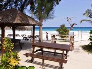 Redang Beach Resort Екстер'єр фото