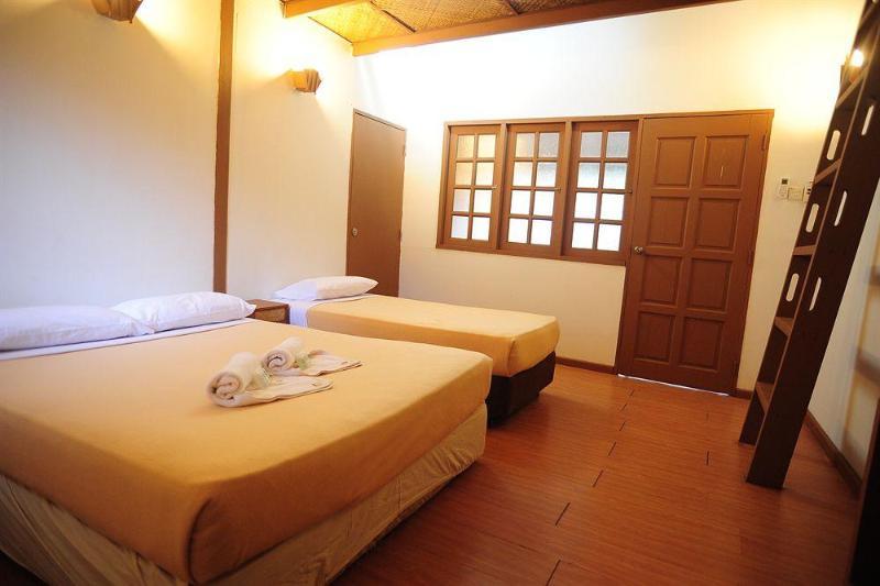 Redang Beach Resort Екстер'єр фото